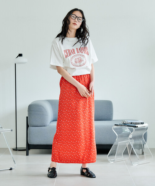 FREAK'S STORE(フリークスストア)の「フラワーシャーリングスカート(スカート・レディース・ブラック/レッド・フリ-)」の3枚目の写真