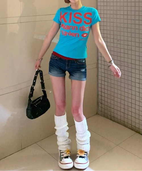MAISON DE THERESE(メゾン ド テレーズ)の「KISS プリントロゴグラフィックTシャツ(Tシャツ/カットソー・レディース・White/ブルー・M)」の20枚目の写真