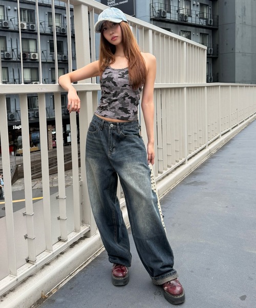 mindseeker girls(マインドシーカーガールズ)の「Studded Camouflage Tank Top / スタッズ付きカモフラージュタンクトップ(タンクトップ・レディース・グレー/カーキ・FREE)」の8枚目の写真