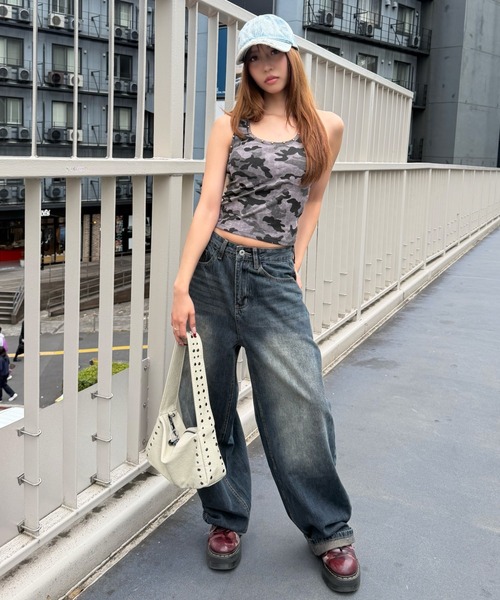 mindseeker girls(マインドシーカーガールズ)の「Studded Camouflage Tank Top / スタッズ付きカモフラージュタンクトップ(タンクトップ・レディース・グレー/カーキ・FREE)」の9枚目の写真