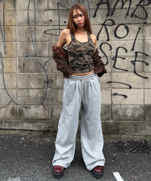 mindseeker girls(マインドシーカーガールズ)の「Studded Camouflage Tank Top / スタッズ付きカモフラージュタンクトップ(タンクトップ・レディース・グレー/カーキ・FREE)」の6枚目の写真