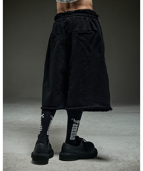 MWOONG(ムン)の「Washed destroyed bermuda P BK(スウェットパンツ・レディース・その他・FREE)」の7枚目の写真