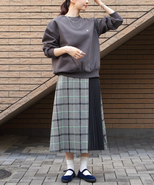 GYMPHLEX(ジムフレックス)の「Gymphlex/ジムフレックス スウィングスリーブ クルーネックプルオーバー SWING SLEEVE CREW NECK PULLOVER C0291 TCF(スウェット・レディース・チャコールグレー/ネイビー/トップグレー/アイボリー・14)」の12枚目の写真