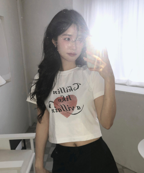 JUAN HOMME(ジュアンオム)の「チリングビリオン クロップハーフスリーブ (ホワイト)(Tシャツ/カットソー・レディース・その他・FREE)」の3枚目の写真
