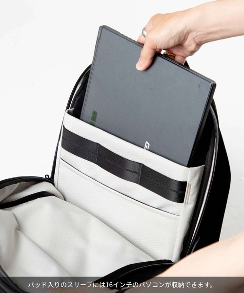 ALPAKA(アルパカ)の「ALPAKA / アルパカ Elements Backpack Pro 撥水/防水 タクティカル バックパック(バックパック/リュック・メンズ・ブラック・FREE)」の6枚目の写真