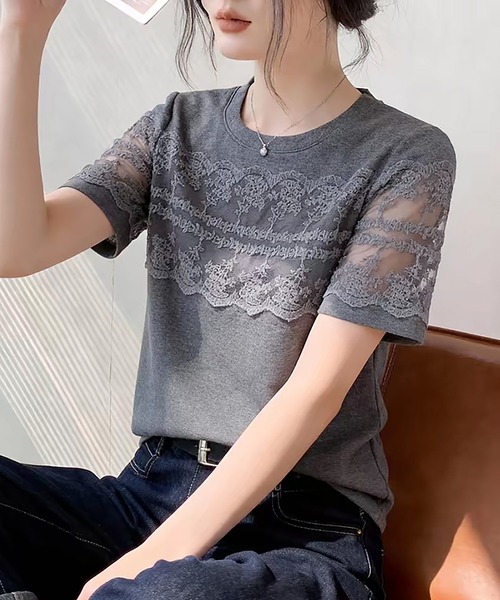 Doux Belle(ドゥーベル)の「レース切替ラウンドネックTシャツ(Tシャツ/カットソー・レディース・ホワイト/ブラック/グレー・MEDIUM/LARGE/X-LARGE)」の4枚目の写真