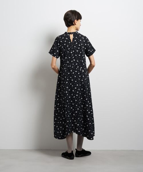 LANVIN en Bleu（ランバンオンブルー）の「Midnight Margaretワンピース（ワンピース・レディース・ネイビー・36/38）」の6枚目の写真