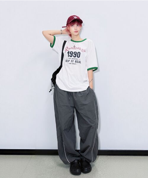 RANDOMOFF(ランダムオフ)の「CHECKER ARCH LOGO RINGER T-SHIRT (3color)(Tシャツ/カットソー・レディース・ホワイト/ホワイト×グリーン/ネイビー・LARGE/MEDIUM/SMALL)」の4枚目の写真