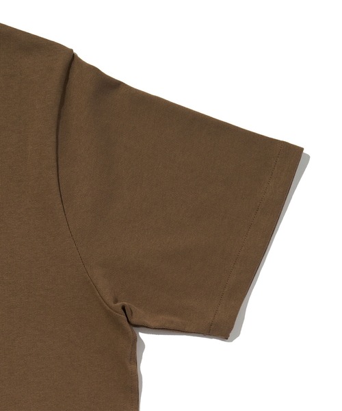 Levi's(リーバイス)の「Levi's/リーバイス BLUETAB(TM) クラシックTシャツ(Tシャツ/カットソー・メンズ・ブラウン・XL/S/M/L)」の2枚目の写真