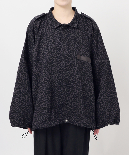 journal standard L'essage（ジャーナルスタンダードレサージュ）の「《追加2》ILL ONE EIGHTY/イル ワンエイティ 別注LEOPARDショートブルゾン（その他アウター・レディース・その他6/チャコールグレー・FREE）」の21枚目の写真
