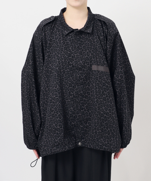 journal standard L'essage（ジャーナルスタンダードレサージュ）の「《追加2》ILL ONE EIGHTY/イル ワンエイティ 別注LEOPARDショートブルゾン（その他アウター・レディース・その他6/チャコールグレー・FREE）」の14枚目の写真