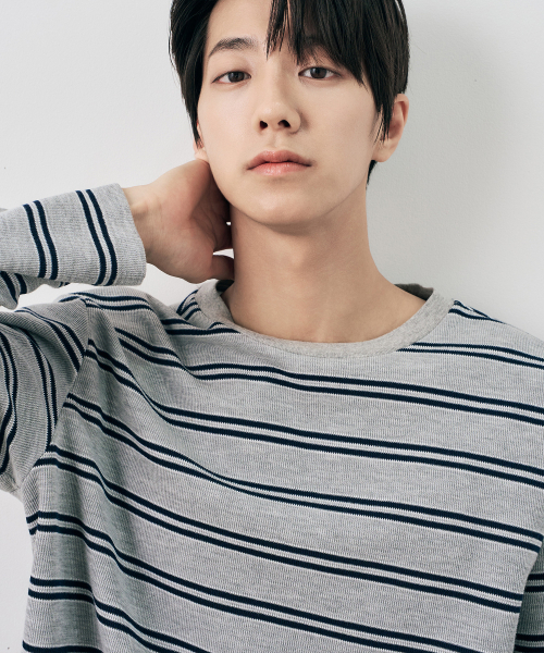 MINDBRIDGE(マインドブリッジ)の「ニットライクストライプセミオーバーフィット長袖Tシャツ - 2color(Tシャツ/カットソー・メンズ・グレー/アイボリー・95/100/105/110)」の3枚目の写真