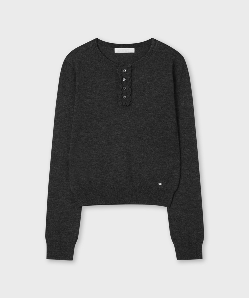 PLAC WOMEN(プレイス・ウィメン)の「フリルヘンリーネックスリムクロップドニットチャコール(ニット/セーター・レディース・チャコール・SMALL/MEDIUM)」の6枚目の写真