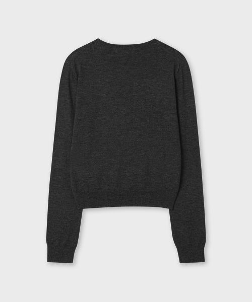 PLAC WOMEN(プレイス・ウィメン)の「フリルヘンリーネックスリムクロップドニットチャコール(ニット/セーター・レディース・チャコール・SMALL/MEDIUM)」の7枚目の写真