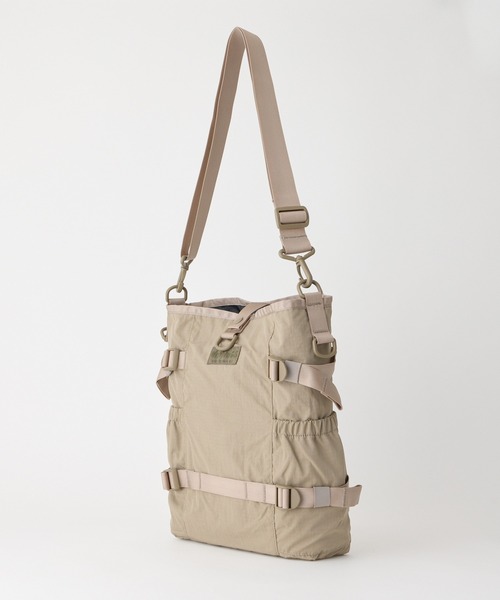 WILD THINGS（ワイルドシングス）の「米軍ラジオバッグモチーフ【WILD THINGS】STORAGE SHOULDER M リップストップナイロン ショルダーバッグ（ショルダーバッグ・レディース・ブラック/ベージュ/カーキ・ONE SIZE）」の7枚目の写真
