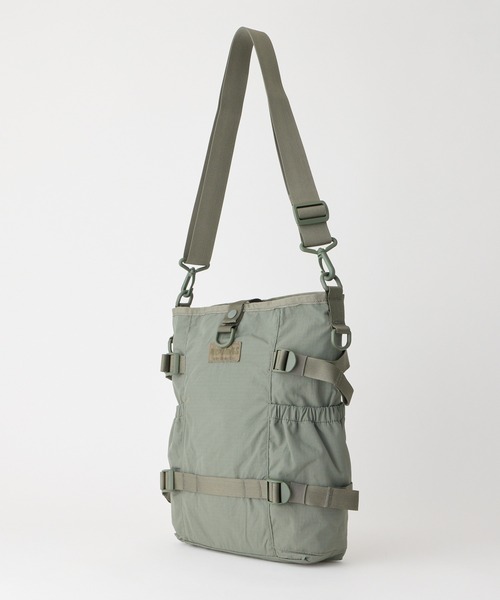 WILD THINGS（ワイルドシングス）の「米軍ラジオバッグモチーフ【WILD THINGS】STORAGE SHOULDER M リップストップナイロン ショルダーバッグ（ショルダーバッグ・レディース・ブラック/ベージュ/カーキ・ONE SIZE）」の8枚目の写真