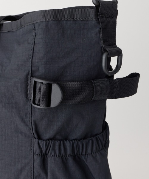 WILD THINGS（ワイルドシングス）の「米軍ラジオバッグモチーフ【WILD THINGS】STORAGE SHOULDER M リップストップナイロン ショルダーバッグ（ショルダーバッグ・レディース・ブラック/ベージュ/カーキ・ONE SIZE）」の11枚目の写真