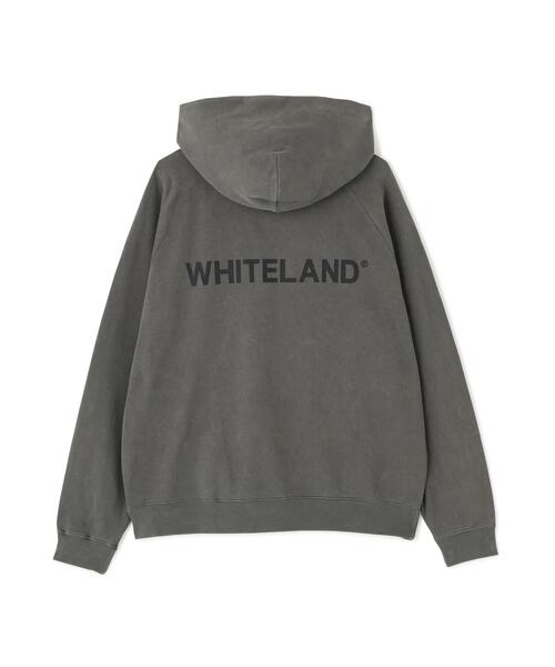 WHITELAND(ホワイトランド)の「【WEB&DEPOT限定】WHITELAND/ホワイトランド/LOGO PIGMENT SWEAT HOODIE(パーカー・メンズ・ベージュ/ブラック・L/M/S)」の3枚目の写真
