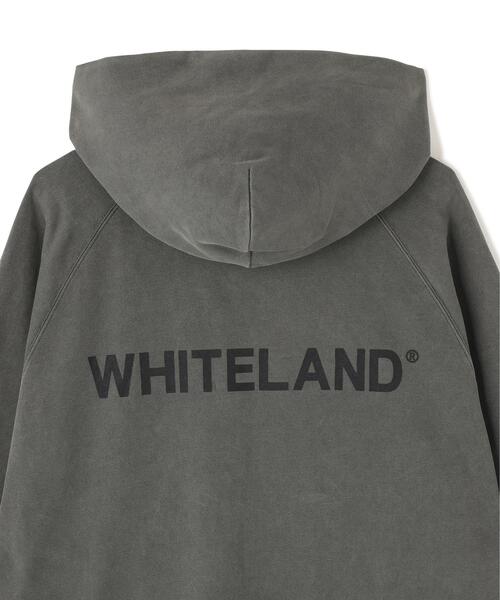 WHITELAND(ホワイトランド)の「【WEB&DEPOT限定】WHITELAND/ホワイトランド/LOGO PIGMENT SWEAT HOODIE(パーカー・メンズ・ベージュ/ブラック・L/M/S)」の8枚目の写真
