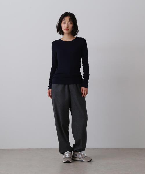 YLEVE（イレーヴ）の「YLEVE / SUPER120's WOOL FLANNEL EASY TROUSERS（その他パンツ・レディース・ネイビー/グレー・1/2）」の3枚目の写真