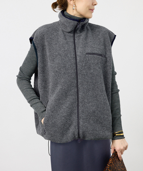 INSCRIRE(アンスクリア)の「INSCRIRE アンスクリア Fleese Vest(ブルゾン・レディース・グレー・SMALL)」の1枚目の写真