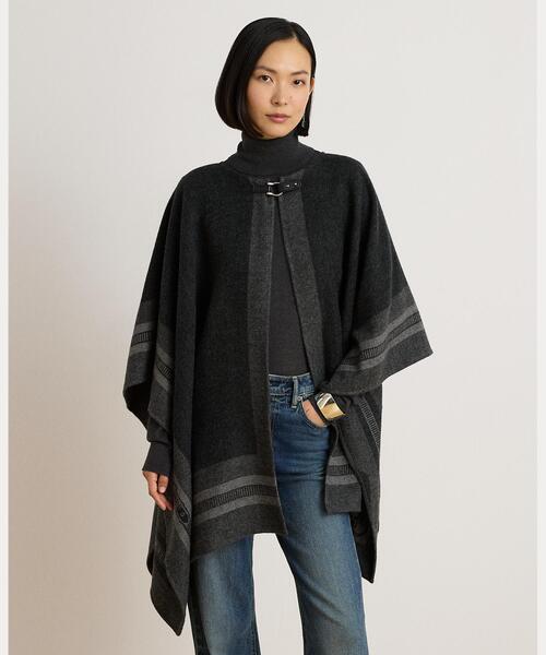 LAUREN RALPH LAUREN(ローレン ラルフ ローレン)の「バックルトリム ベルティングモチーフ ジャカード ルアナ(ポンチョ・レディース・ブラック系1・ONE)」の7枚目の写真
