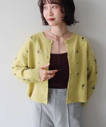 earth music&ecology（アースミュージックアンドエコロジー）の「フラワー刺繍クルーネックカーディガン（カーディガン/ボレロ）」
