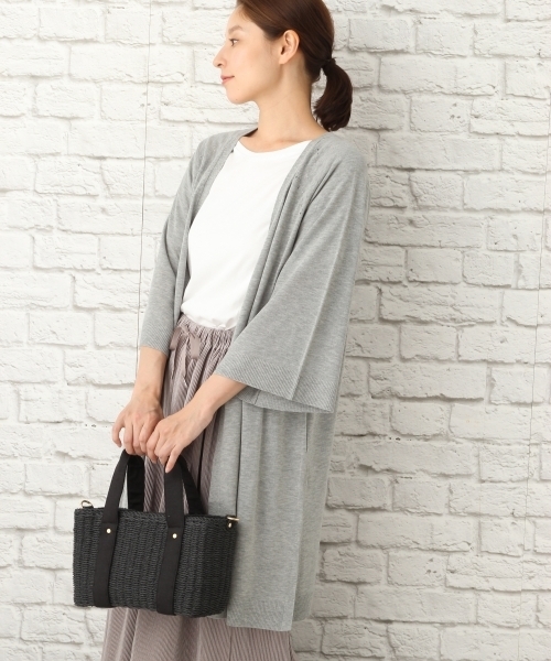 LEPSIM(レプシィム)の「14Gソデフレアロングカーディガン 759263(カーディガン/ボレロ・レディース・トップグレー/ブラック/グレイッシュベージュ/ダークネイビー・FREE)」の3枚目の写真