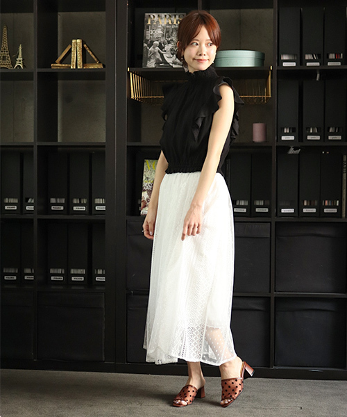 SESTO（セスト）の「シースルードットチュールのチャンキーヒールミュールサンダル（サンダル・レディース・グレイッシュベージュ/ブラウン/ブラック・L/3L/S/LL/M）」の6枚目の写真