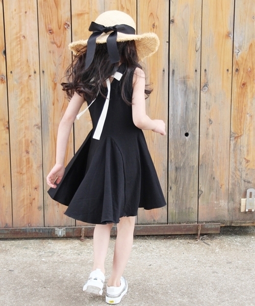 Rora（ローラ）の「ナチュリア タンクワンピース(2color)（ワンピース・キッズ・ブラック/マスタード・120cm/130cm/100cm/110cm/140cm/150cm）」の6枚目の写真