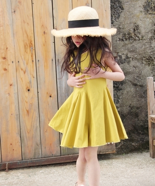 Rora（ローラ）の「ナチュリア タンクワンピース(2color)（ワンピース・キッズ・ブラック/マスタード・120cm/130cm/100cm/110cm/140cm/150cm）」の21枚目の写真