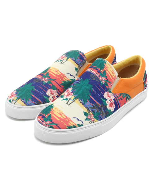 CIAOPANIC（チャオパニック）の「【Ciaopanic】SLIPON（スニーカー・レディース・ネイビー/ベージュ/オレンジ/レッド/グレー/ブルー・SMALL/LARGE/MEDIUM）」の6枚目の写真