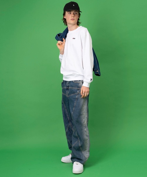 FILA（フィラ）の「【FILA/フィラ】ワンポイント ロゴ刺繍 ビッグシルエット 裏起毛 スウェット トレーナー（スウェット・メンズ・ホワイト/ブラック/ネイビー/杢グレー/モカ/グリーン系その他/セージグリーン/グレイッシュベージュ・LL/M/L/3L）」の15枚目の写真