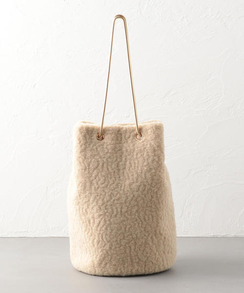 ODETTE E ODILE（オデットエオディール）の「O Uボアチェーンキンチャク（ショルダーバッグ・レディース・ベージュ・FREE）」の7枚目の写真