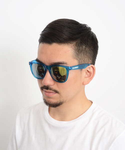 XLARGE（エクストララージ）の「XL SUNGLASS（サングラス・メンズ・ブルー/ホワイト/ブラック/ダークグレー/ブラウン/グリーン・ONE SIZE）」の9枚目の写真