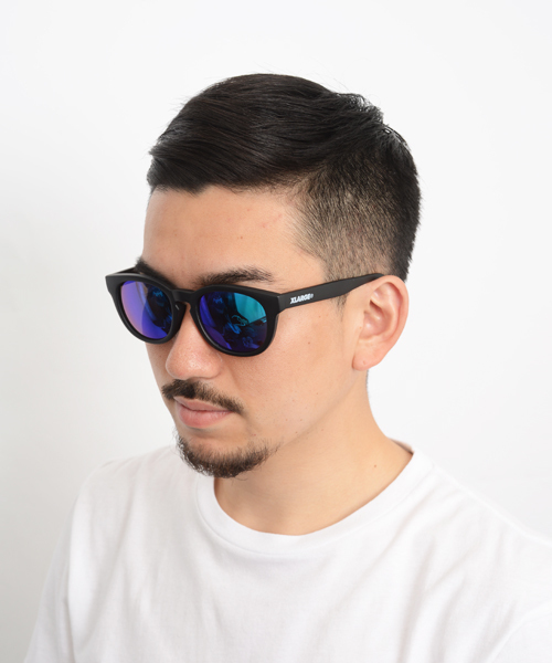 XLARGE（エクストララージ）の「XL SUNGLASS（サングラス・メンズ・ブルー/ホワイト/ブラック/ダークグレー/ブラウン/グリーン・ONE SIZE）」の11枚目の写真