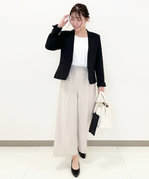 SHOO・LA・RUE(シューラルー)の「◆【洗える/ストレッチ】ダブルクロス Vネック ジャケット(ノーカラージャケット・レディース・ダークネイビー/ブラック/ナチュラル/ブラック系/ベージュ系その他4/ベージュ系その他5/グレー系6/ブラック系1・03/04/05/01/02/06/07)」の20枚目の写真