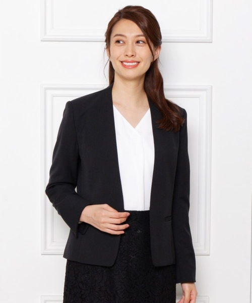 SHOO・LA・RUE(シューラルー)の「◆【洗える/ストレッチ】ダブルクロス Vネック ジャケット(ノーカラージャケット・レディース・ダークネイビー/ブラック/ナチュラル/ブラック系/ベージュ系その他4/ベージュ系その他5/グレー系6/ブラック系1・03/04/05/01/02/06/07)」の9枚目の写真