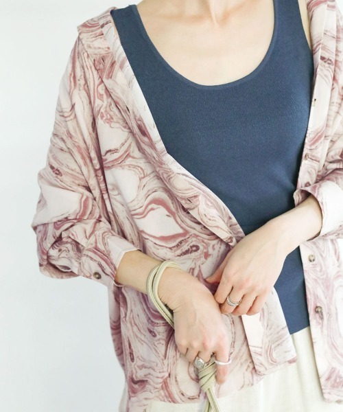 select MOCA（セレクトモカ）の「マーブルシアーシャツブラウス（シャツ/ブラウス・レディース・ベージュ/ピンク/ライトカーキ・FREE）」の21枚目の写真