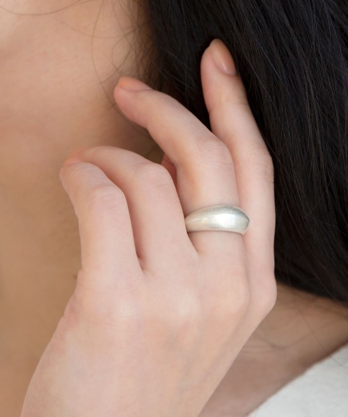 colleca la(コレカラ)の「ボリュームセットリング(リング・レディース・シルバー/ゴールド・フリ-)」の7枚目の写真