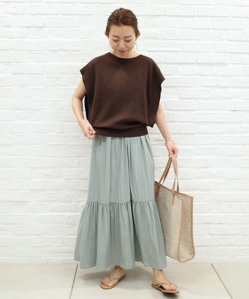 DouDou(ドゥドゥ)の「ティアードキャミワンピース(ワンピース・レディース・スミクロ/ベージュ/ブルーグリーン・FREE)」の9枚目の写真