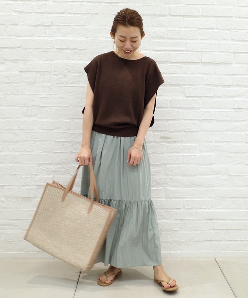 DouDou(ドゥドゥ)の「ティアードキャミワンピース(ワンピース・レディース・スミクロ/ベージュ/ブルーグリーン・FREE)」の8枚目の写真