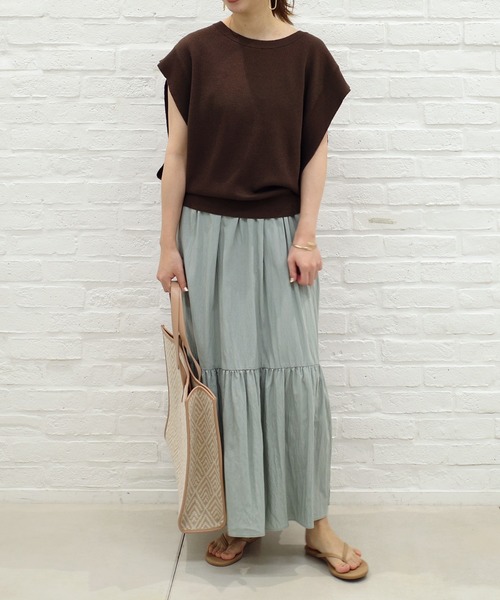 DouDou(ドゥドゥ)の「ティアードキャミワンピース(ワンピース・レディース・スミクロ/ベージュ/ブルーグリーン・FREE)」の5枚目の写真