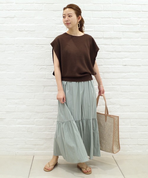 DouDou(ドゥドゥ)の「ティアードキャミワンピース(ワンピース・レディース・スミクロ/ベージュ/ブルーグリーン・FREE)」の6枚目の写真