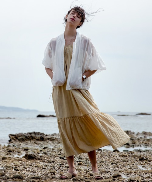 DouDou(ドゥドゥ)の「ティアードキャミワンピース(ワンピース・レディース・スミクロ/ベージュ/ブルーグリーン・FREE)」の10枚目の写真