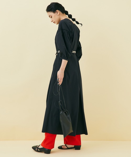 STUDIOUS（ステュディオス）の「【STUDIOUS】ギャザースリーブ２WAYマキシワンピース（ワンピース・レディース・ブラック/ベージュ・1/2）」の17枚目の写真