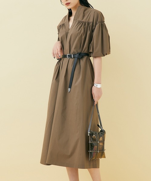 STUDIOUS（ステュディオス）の「【STUDIOUS】ギャザースリーブ２WAYマキシワンピース（ワンピース・レディース・ブラック/ベージュ・1/2）」の19枚目の写真