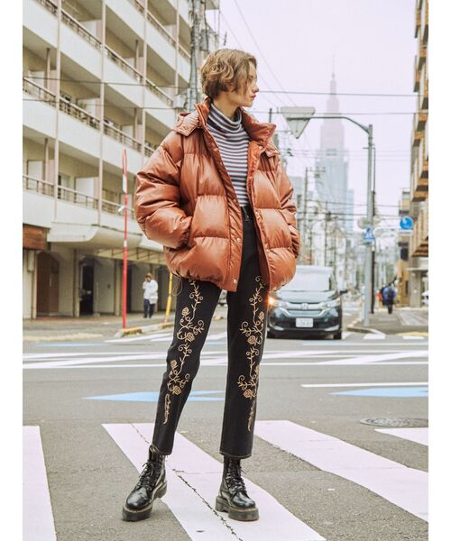 jouetie（ジュエティ）の「ウエスタンステッチデニム（デニムパンツ・レディース・ライトブルー/ブラック/ブラウン・SMALL/MEDIUM）」の6枚目の写真