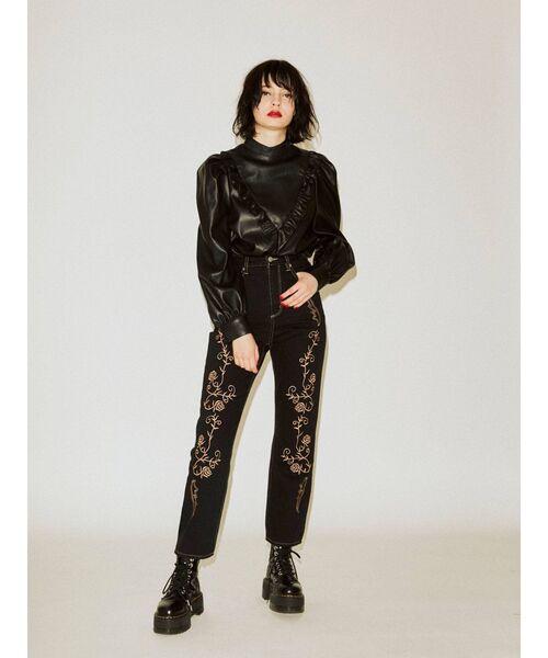 jouetie（ジュエティ）の「ウエスタンステッチデニム（デニムパンツ・レディース・ライトブルー/ブラック/ブラウン・SMALL/MEDIUM）」の7枚目の写真