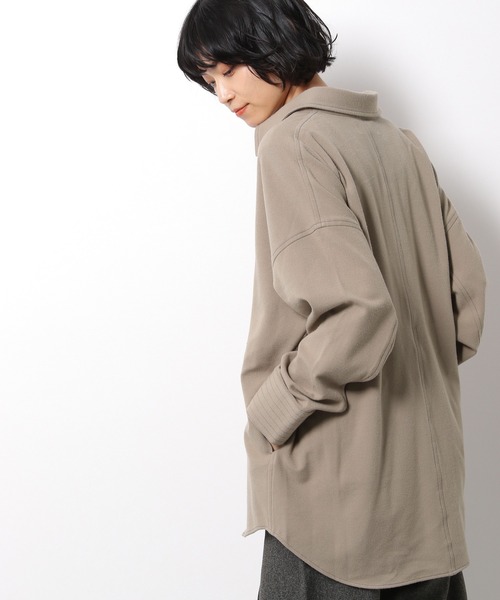 LAKOLE（ラコレ）の「トーナルステッチオーバーサイズシャツ / LAKOLE（シャツ/ブラウス・レディース・ライトベージュ/ブルー/アイボリー・SMALL/MEDIUM）」の13枚目の写真